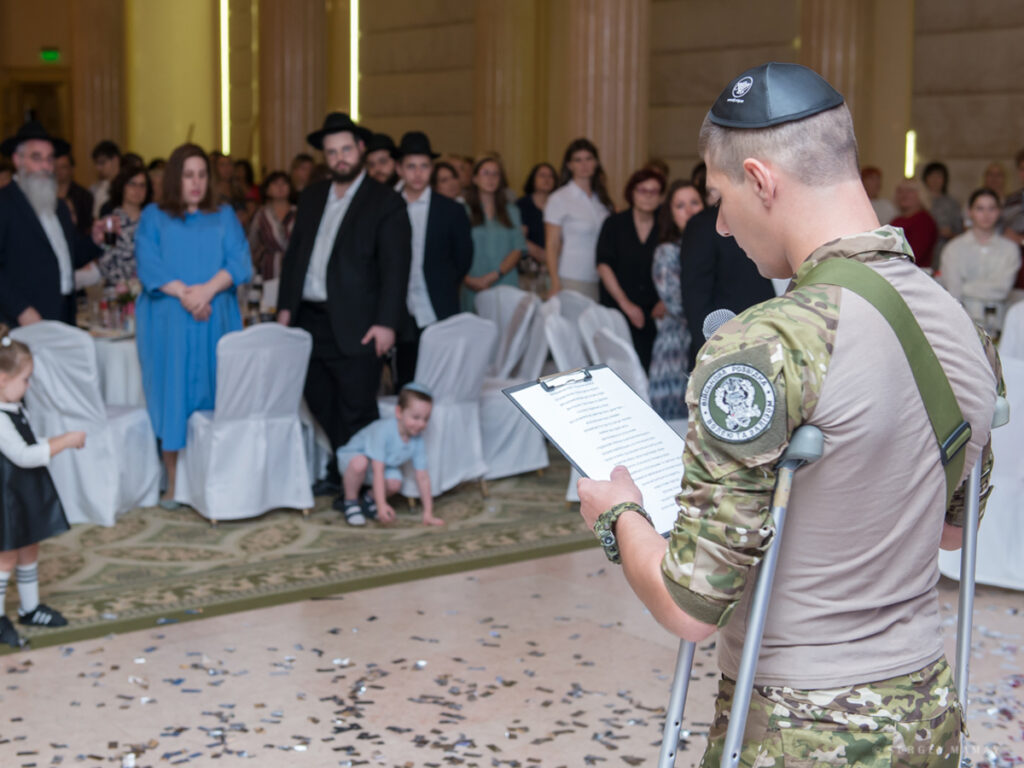 Єврейські солдати, поранені в Україні та в секторі Газа, відкрили молитвою навчальний рік у школі в Одесі