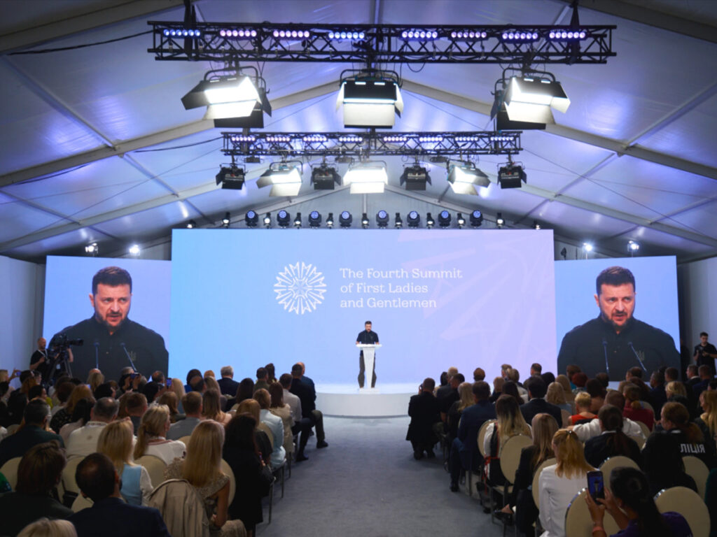 Зеленський: «Сьогодні у Києві прощаються з нашим воїном, загиблим українським захисником, сином головного рабина України Моше Асмана»