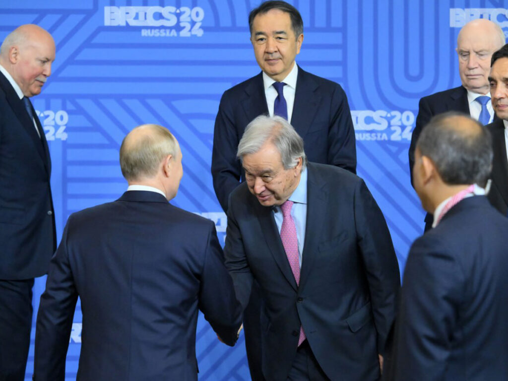 «Плівком в обличчя України та Ізраїлю» та «політичною та моральною ганьбою» назвав зустріч Генсека ООН Гутерреша з путіним французький філософ і режисер Бернар-Анрі Леві