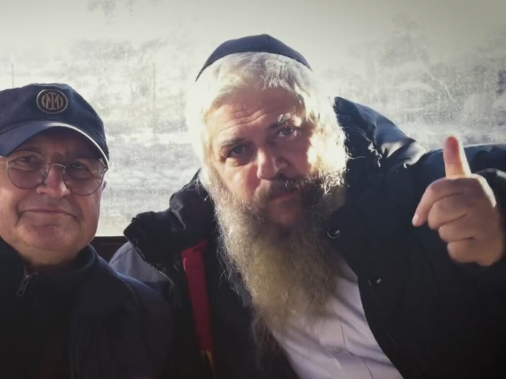 Вілєо: Сімхат Бейт ха-Шоева в Анатівці (Україна): як єврейська громада відсвяткувала це стародавнє свято радості та єднання!