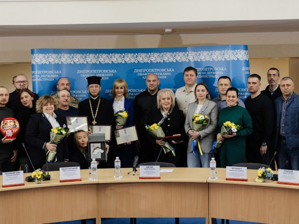 Члени єврейської громади Дніпра отримали державні нагороди від Президента України за внесок у оборону України