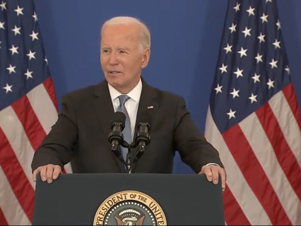 Висміяв путіна і застеріг Трампа. Байден виступив із завершальною промовою у Держдепі США. У центрі уваги – Україна, Ізраїль та Китай